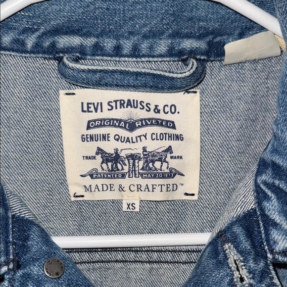 Levi's Trucker Pleated Blue Denim Dress - size XS. B1 - Picture 2 of 6